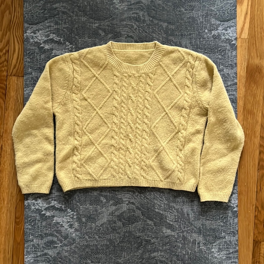 Cream yellow cropped sweater from Seoul, Korea